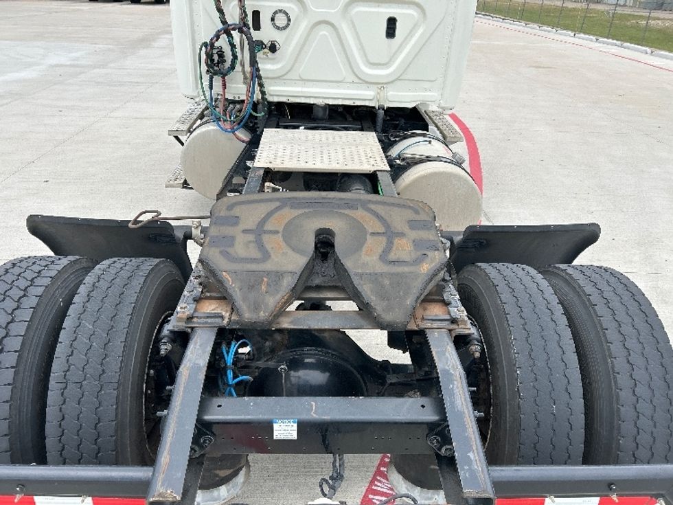 Day Cab Tractor-Heavy Duty Tractors-Freightliner-2019-Cascadia 12542ST-Katy-TX-446,929\n\t\tmiles-$ 32,250 - Image 6