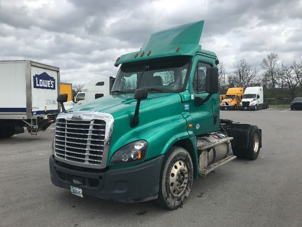 Day Cab Tractor-Heavy Duty Tractors-Freightliner-2019-Cascadia 12542ST-Louisville-KY-348,763\n\t\tmiles-$ 27,750 - Image 3