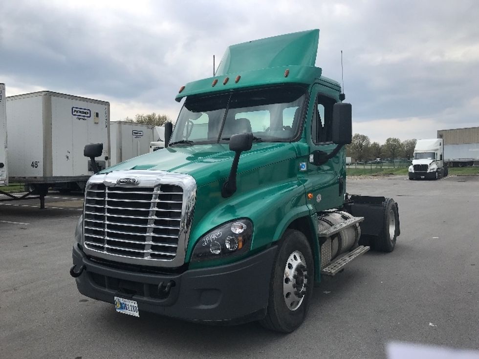 Day Cab Tractor-Heavy Duty Tractors-Freightliner-2019-Cascadia 12542ST-Louisville-KY-579,145\n\t\tmiles-$ 21,500 - Image 3
