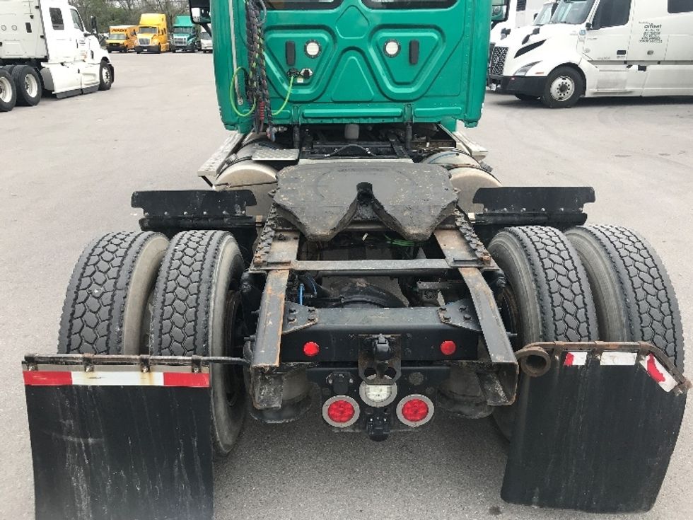 Day Cab Tractor-Heavy Duty Tractors-Freightliner-2019-Cascadia 12542ST-Louisville-KY-579,145\n\t\tmiles-$ 21,500 - Image 6