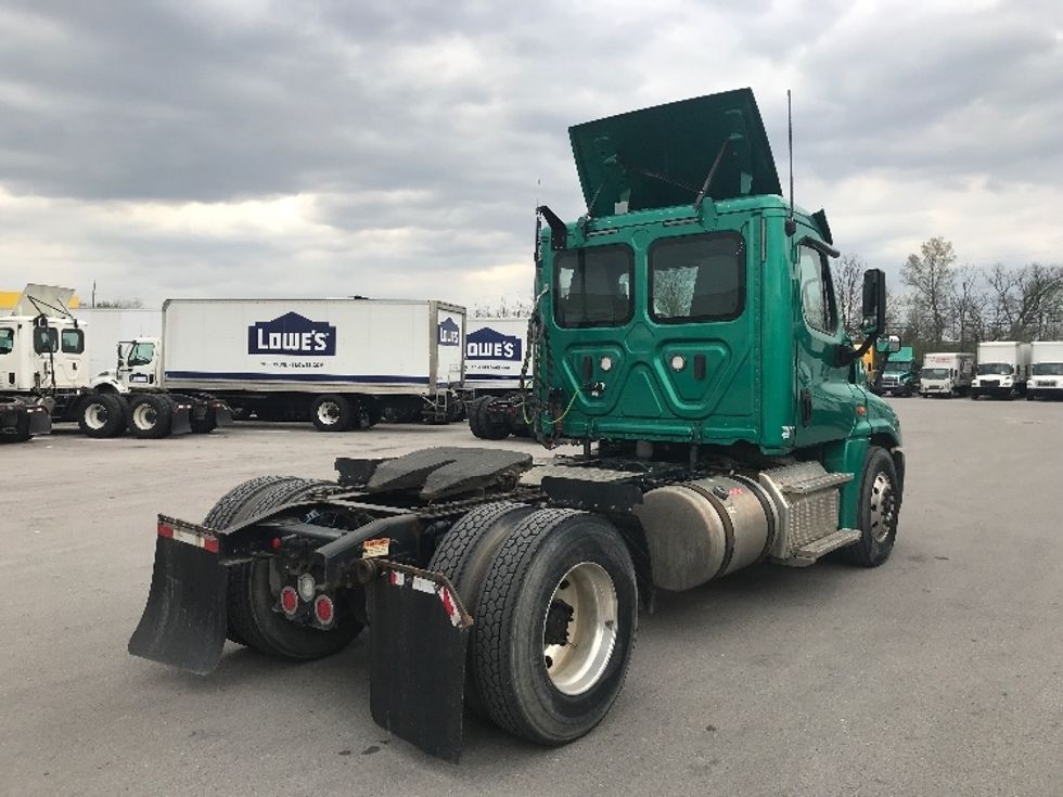 Day Cab Tractor-Heavy Duty Tractors-Freightliner-2019-Cascadia 12542ST-Louisville-KY-579,145\n\t\tmiles-$ 21,500 - Image 7