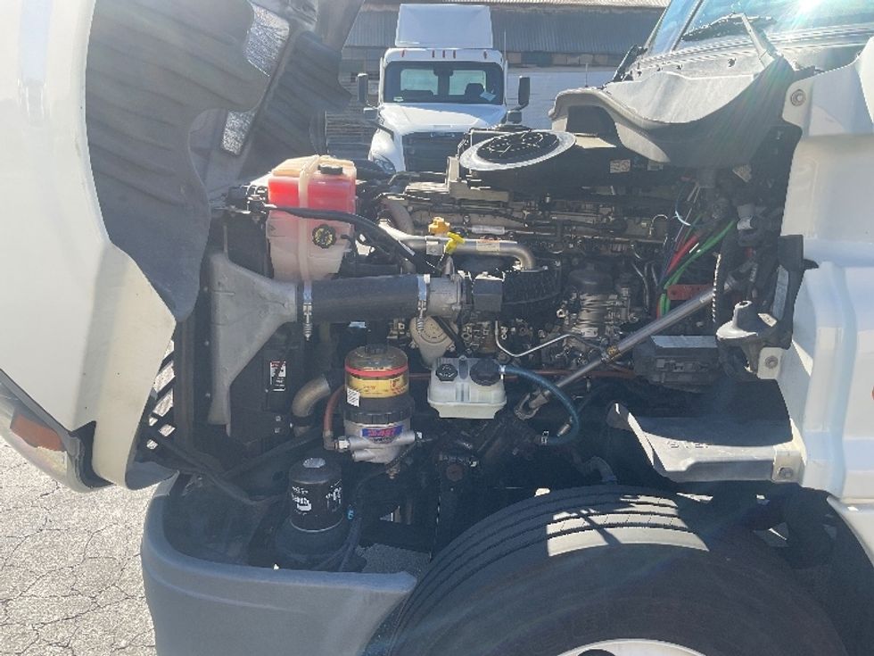 Day Cab Tractor-Heavy Duty Tractors-Freightliner-2019-Cascadia 12542ST-Montebello-CA-265,438\n\t\tmiles-$ 39,500 - Image 16