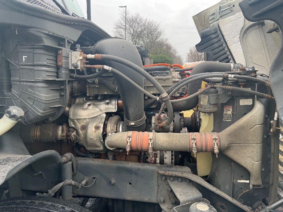 Day Cab Tractor-Heavy Duty Tractors-Freightliner-2019-Cascadia 12542ST-Montgomery-NY-342,672\n\t\tmiles-$ 40,000 - Image 15