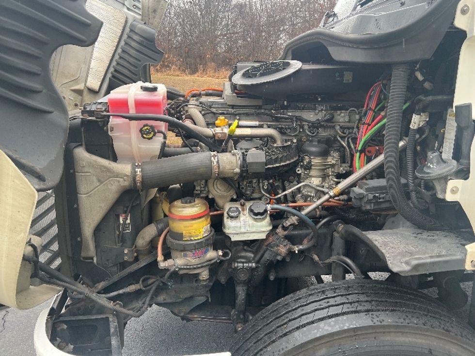 Day Cab Tractor-Heavy Duty Tractors-Freightliner-2019-Cascadia 12542ST-Montgomery-NY-342,672\n\t\tmiles-$ 40,000 - Image 16