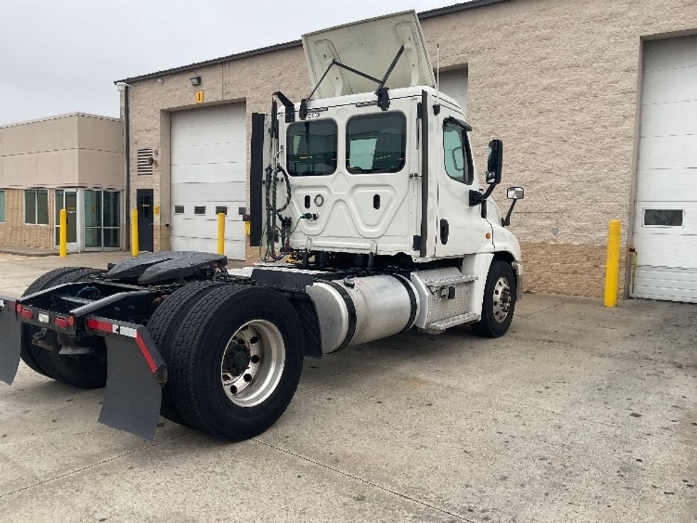 Day Cab Tractor-Heavy Duty Tractors-Freightliner-2019-Cascadia 12542ST-Nashville (Mount Juliet)-TN-386,799\n\t\tmiles-$ 34,000 - Image 7