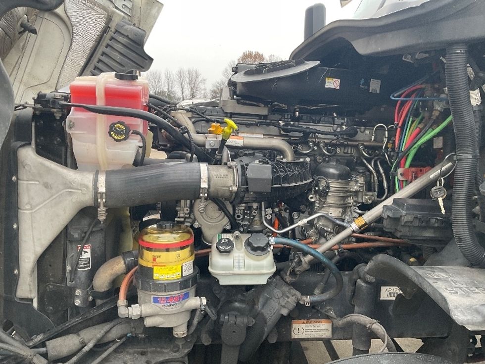 Day Cab Tractor-Heavy Duty Tractors-Freightliner-2019-Cascadia 12542ST-Nashville (Mount Juliet)-TN-386,799\n\t\tmiles-$ 34,000 - Image 16