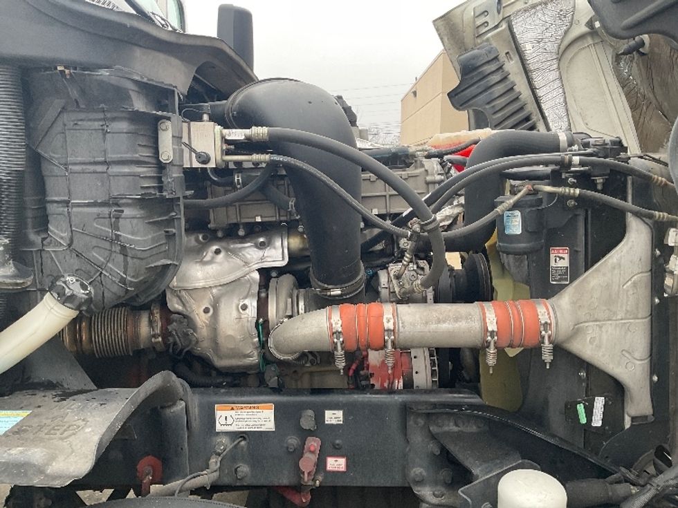 Day Cab Tractor-Heavy Duty Tractors-Freightliner-2019-Cascadia 12542ST-Nashville (Mount Juliet)-TN-386,799\n\t\tmiles-$ 34,000 - Image 15