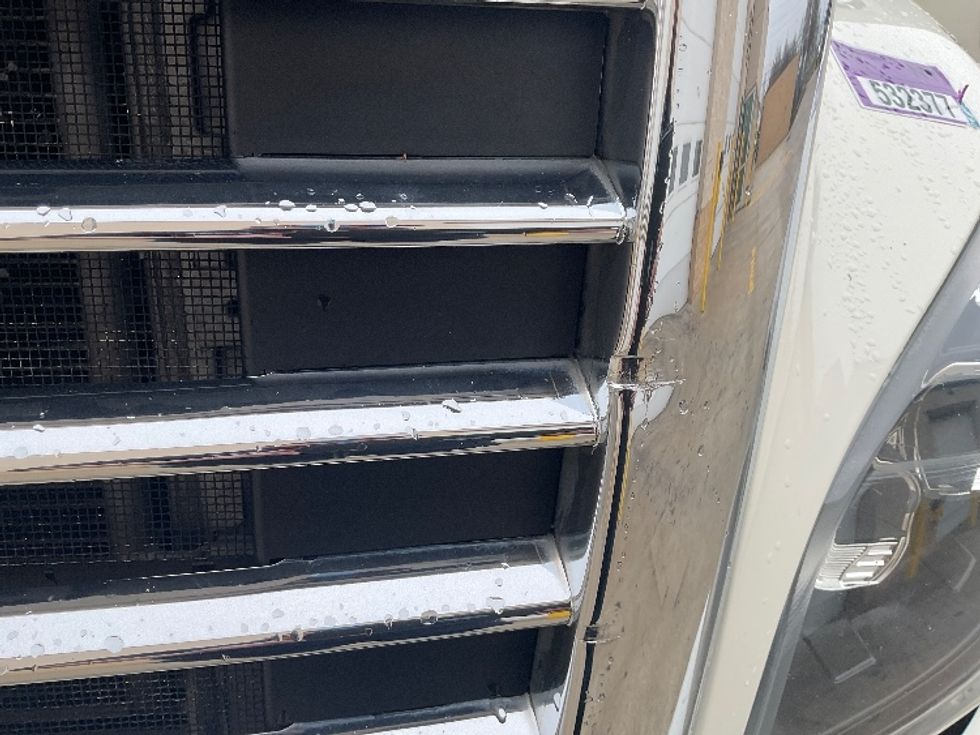 Day Cab Tractor-Heavy Duty Tractors-Freightliner-2019-Cascadia 12542ST-Nashville (Mount Juliet)-TN-386,799\n\t\tmiles-$ 34,000 - Image 24