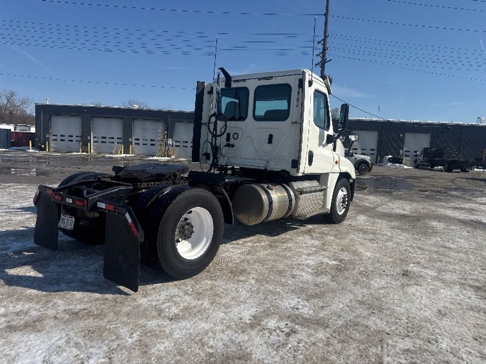 Day Cab Tractor-Heavy Duty Tractors-Freightliner-2019-Cascadia 12542ST-Newark-OH-53,255\n\t\tmiles-$ 31,000 - Image 7