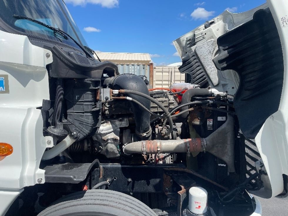 Day Cab Tractor-Heavy Duty Tractors-Freightliner-2019-Cascadia 12542ST-Obetz-OH-377,873\n\t\tmiles-$ 32,750 - Image 15