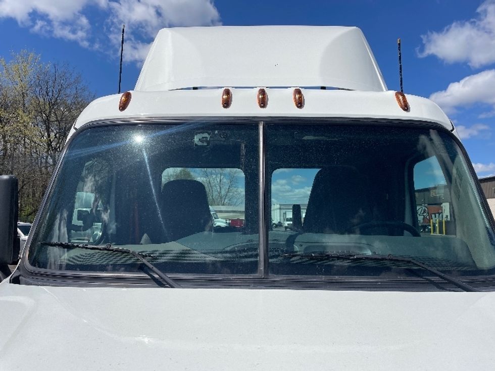 Day Cab Tractor-Heavy Duty Tractors-Freightliner-2019-Cascadia 12542ST-Obetz-OH-377,873\n\t\tmiles-$ 32,750 - Image 16