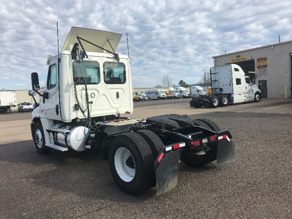Day Cab Tractor-Heavy Duty Tractors-Freightliner-2019-Cascadia 12542ST-Olive Branch-MS-207,802\n\t\tmiles-$ 50,500 - Image 5