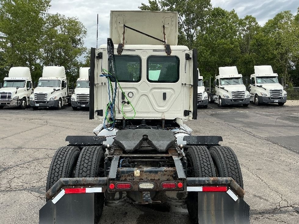 Day Cab Tractor-Heavy Duty Tractors-Freightliner-2019-Cascadia 12542ST-Piqua-OH-476,601\n\t\tmiles-$ 27,750 - Image 6