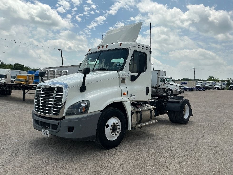 Day Cab Tractor-Heavy Duty Tractors-Freightliner-2019-Cascadia 12542ST-San Antonio-TX-226,075\n\t\tmiles-$ 29,750 - Image 3