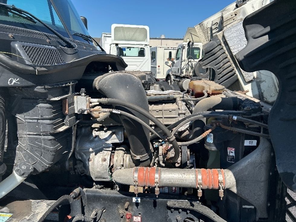 Day Cab Tractor-Heavy Duty Tractors-Freightliner-2019-Cascadia 12542ST-Sturtevant-WI-246,552\n\t\tmiles-$ 30,250 - Image 15