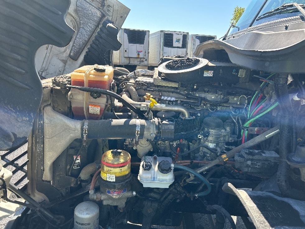 Day Cab Tractor-Heavy Duty Tractors-Freightliner-2019-Cascadia 12542ST-Sturtevant-WI-246,552\n\t\tmiles-$ 30,250 - Image 16