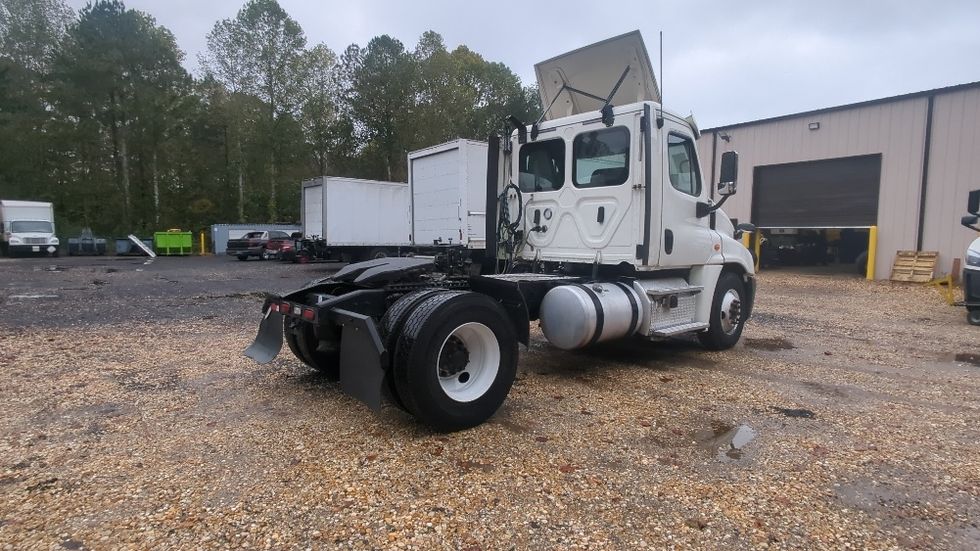 Day Cab Tractor-Heavy Duty Tractors-Freightliner-2019-Cascadia 12542ST-Suwanee-GA-371,206\n\t\tmiles-$ 34,000 - Image 7