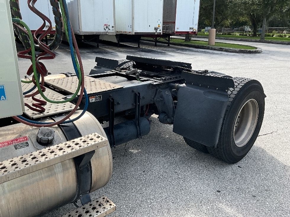 Day Cab Tractor-Heavy Duty Tractors-Freightliner-2019-Cascadia 12542ST-Tampa-FL-508,995\n\t\tmiles-$ 30,000 - Image 17