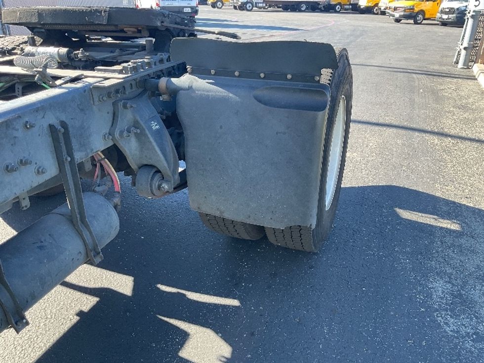 Day Cab Tractor-Heavy Duty Tractors-Freightliner-2019-Cascadia 12542ST-Torrance-CA-208,418\n\t\tmiles-$ 43,000 - Image 17