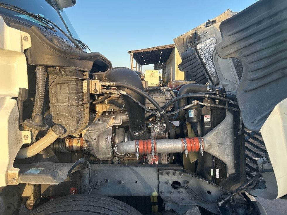 Day Cab Tractor-Heavy Duty Tractors-Freightliner-2019-Cascadia 12542ST-Torrance-CA-243,967\n\t\tmiles-$ 29,000 - Image 15