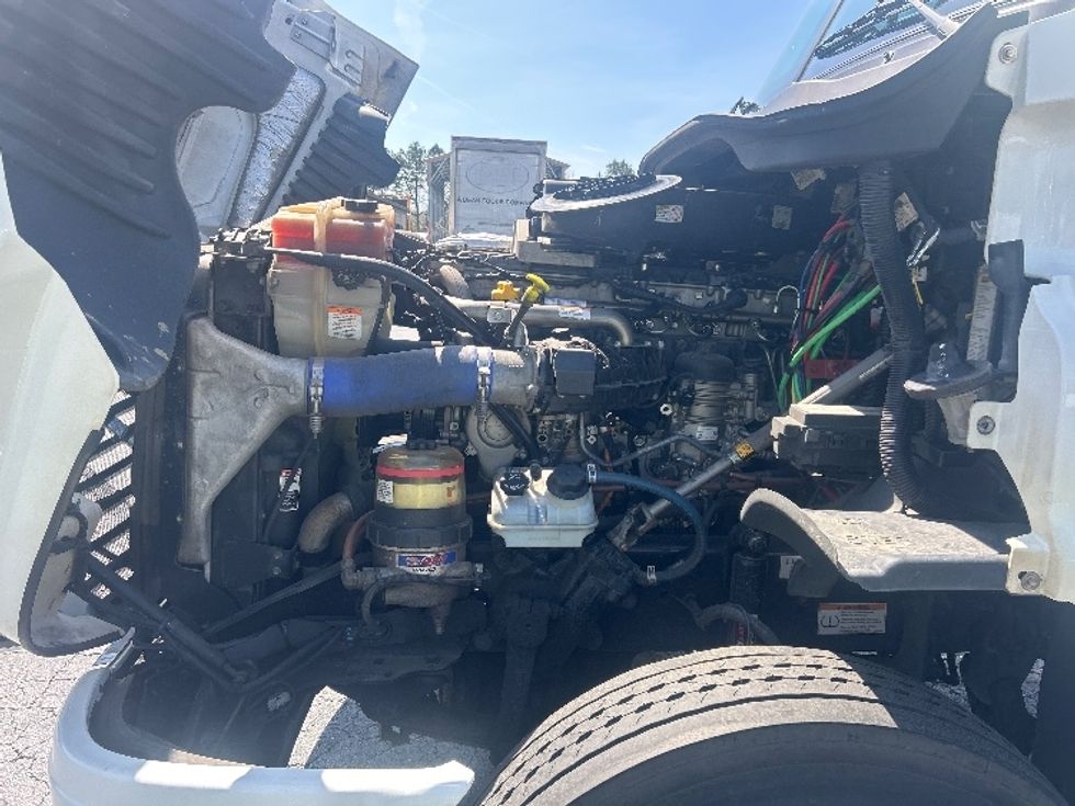 Day Cab Tractor-Heavy Duty Tractors-Freightliner-2019-Cascadia 12542ST-Winston Salem-NC-409,499\n\t\tmiles-$ 31,250 - Image 16