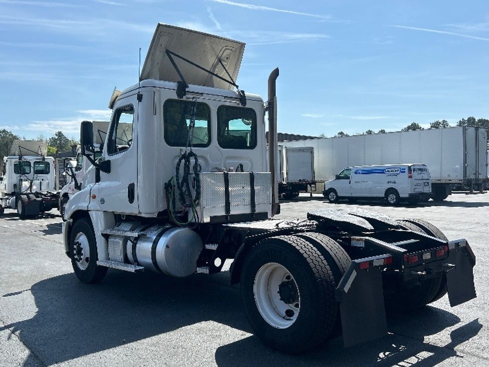 Day Cab Tractor-Heavy Duty Tractors-Freightliner-2019-Cascadia 12542ST-Winston Salem-NC-423,124\n\t\tmiles-$ 30,500 - Image 5