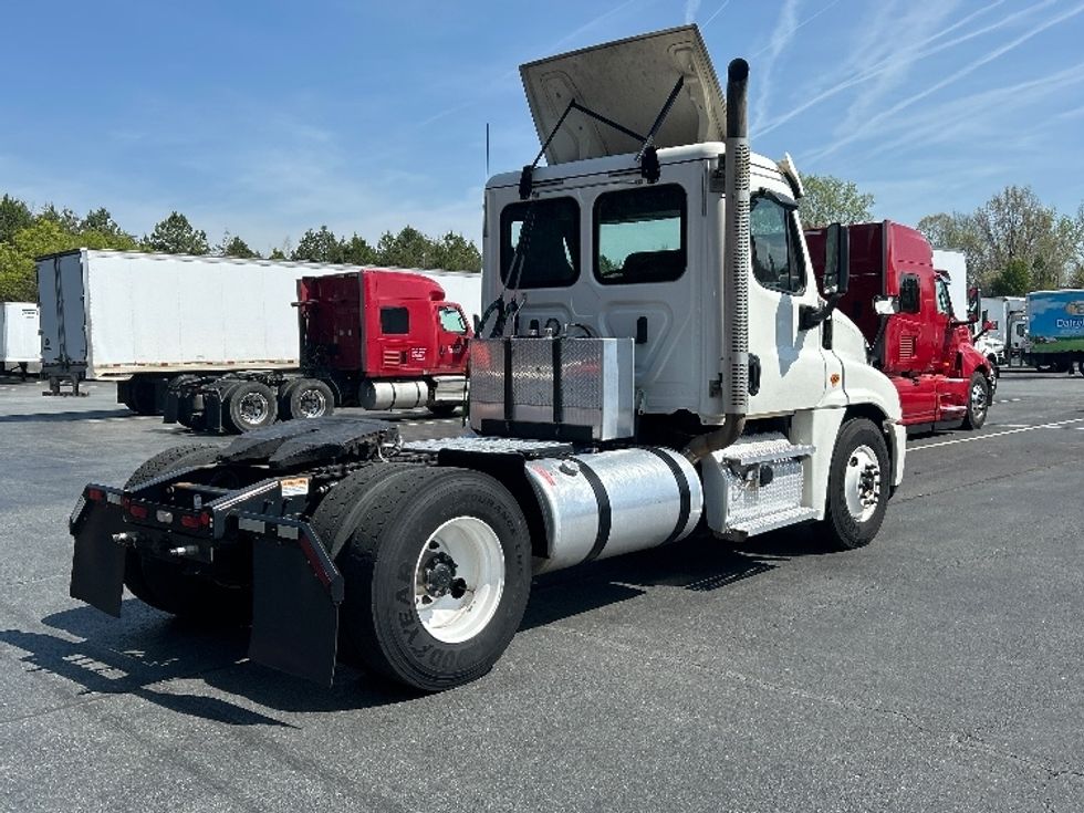 Day Cab Tractor-Heavy Duty Tractors-Freightliner-2019-Cascadia 12542ST-Winston Salem-NC-423,124\n\t\tmiles-$ 30,500 - Image 7