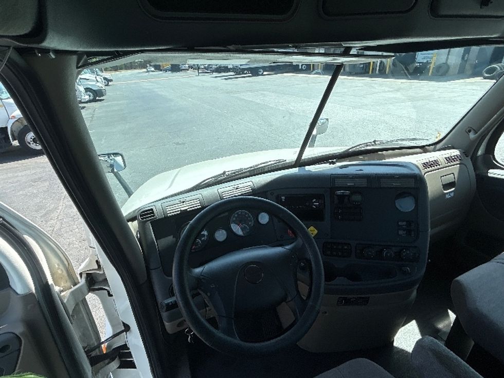 Day Cab Tractor-Heavy Duty Tractors-Freightliner-2019-Cascadia 12542ST-Winston Salem-NC-430,356\n\t\tmiles-$ 30,250 - Image 11