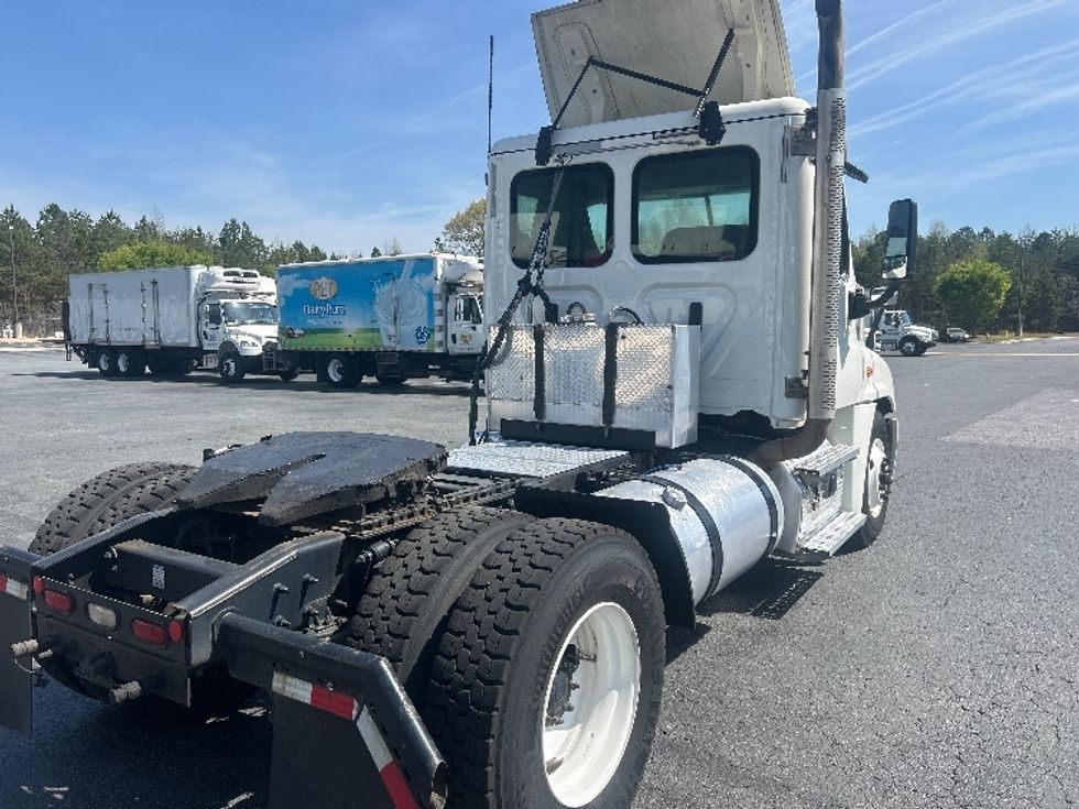 Day Cab Tractor-Heavy Duty Tractors-Freightliner-2019-Cascadia 12542ST-Winston Salem-NC-436,851\n\t\tmiles-$ 30,000 - Image 7