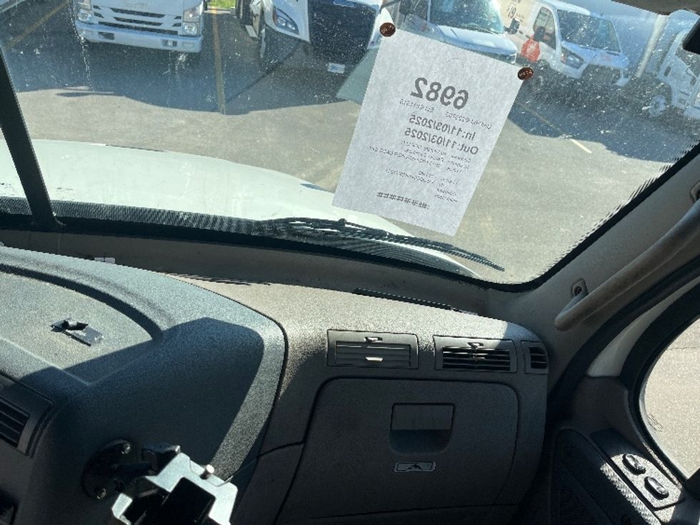 Day Cab Tractor-Heavy Duty Tractors-Freightliner-2019-Cascadia 12564ST-Akron-OH-563,123\n\t\tmiles-$ 27,250 - Image 13