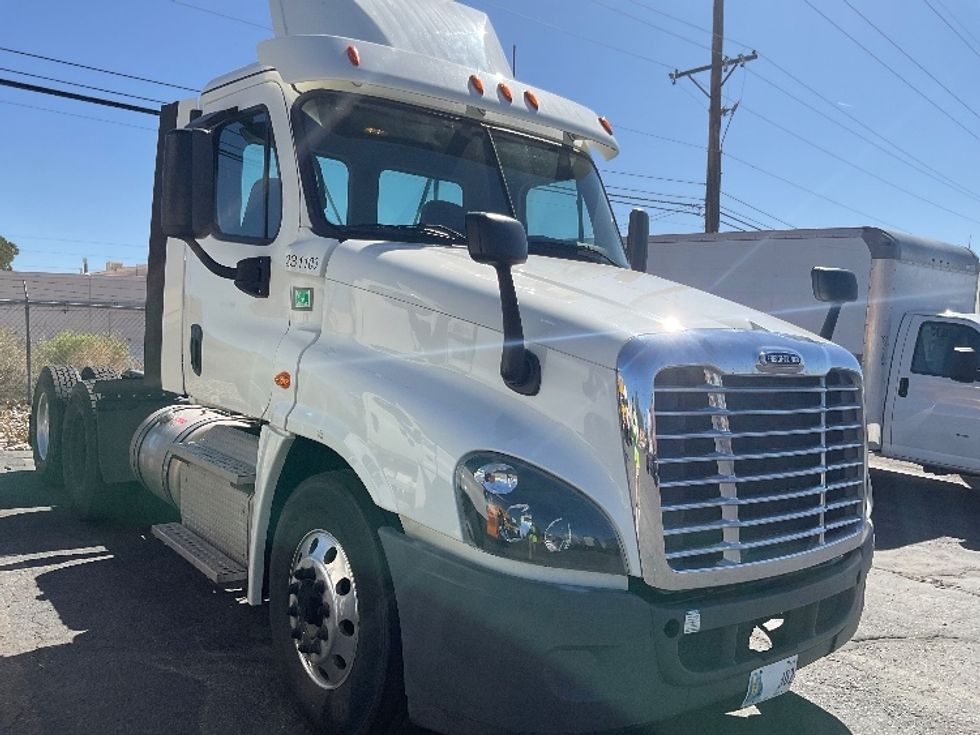 Day Cab Tractor-Heavy Duty Tractors-Freightliner-2019-Cascadia 12564ST-Albuquerque-NM-169,270\n\t\tmiles-$ 49,500 - Image 1