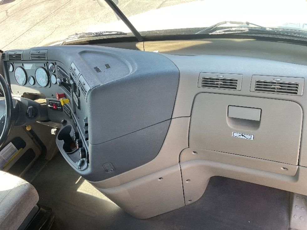 Day Cab Tractor-Heavy Duty Tractors-Freightliner-2019-Cascadia 12564ST-Albuquerque-NM-169,270\n\t\tmiles-$ 49,500 - Image 13