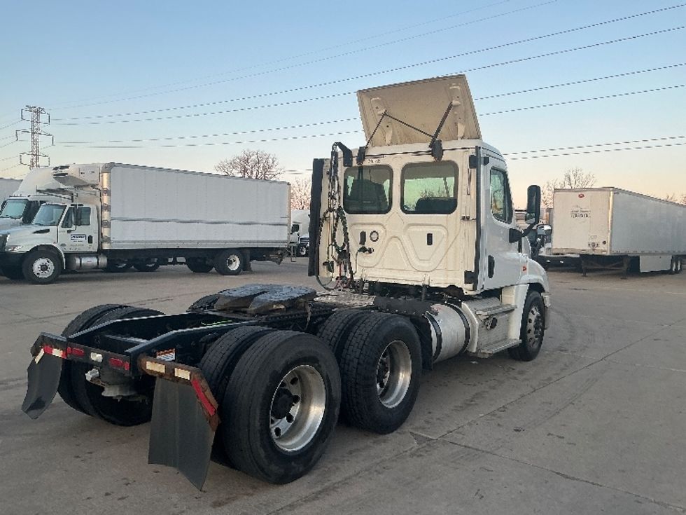 Day Cab Tractor-Heavy Duty Tractors-Freightliner-2019-Cascadia 12564ST-Allen Park-MI-490,138\n\t\tmiles-$ 36,250 - Image 7
