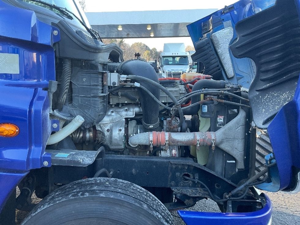 Day Cab Tractor-Heavy Duty Tractors-Freightliner-2019-Cascadia 12564ST-Auburn-MA-207,961\n\t\tmiles-$ 50,250 - Image 15