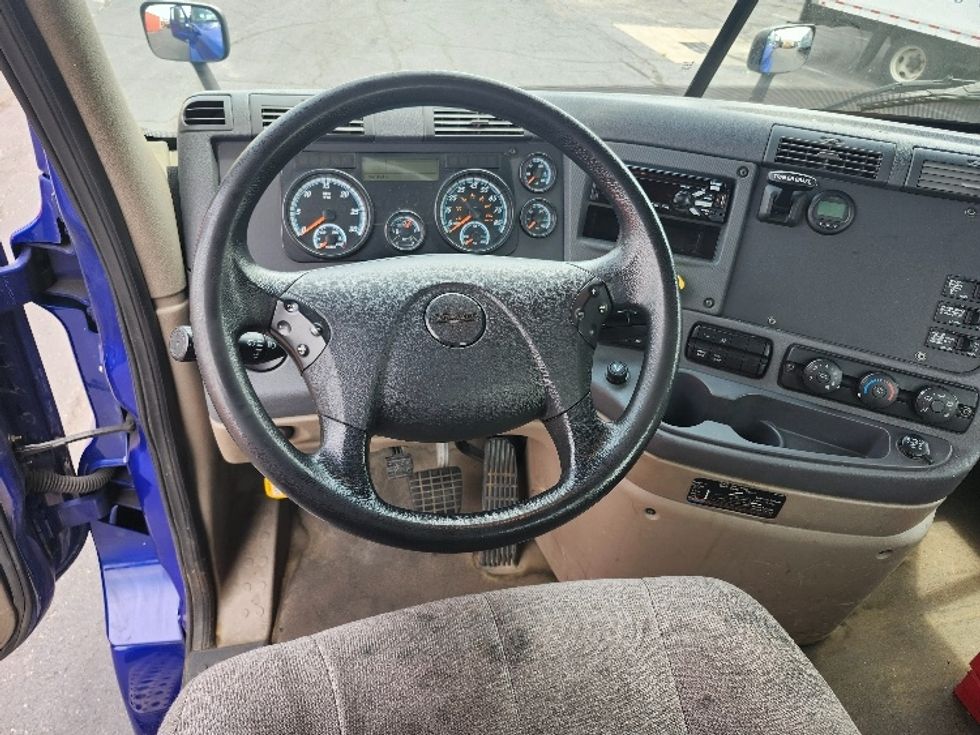 Day Cab Tractor-Heavy Duty Tractors-Freightliner-2019-Cascadia 12564ST-Baltimore-MD-147,474\n\t\tmiles-$ 52,750 - Image 11