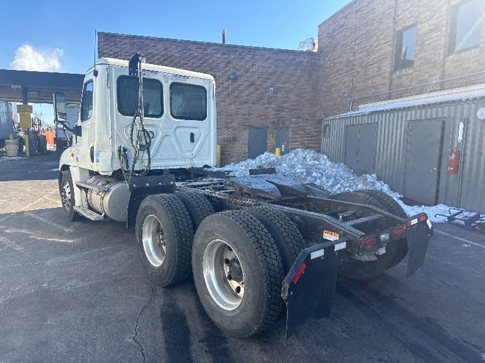 Day Cab Tractor-Heavy Duty Tractors-Freightliner-2019-Cascadia 12564ST-Baltimore-MD-192,019\n\t\tmiles-$ 45,750 - Image 5