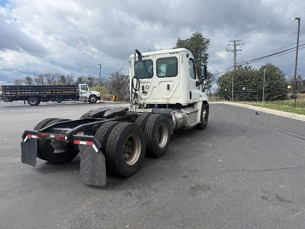 Day Cab Tractor-Heavy Duty Tractors-Freightliner-2019-Cascadia 12564ST-Baltimore-MD-249,810\n\t\tmiles-$ 43,000 - Image 7