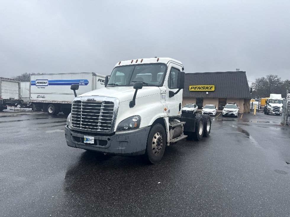 Day Cab Tractor-Heavy Duty Tractors-Freightliner-2019-Cascadia 12564ST-Baltimore-MD-260,690\n\t\tmiles-$ 42,500 - Image 3