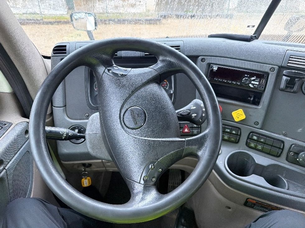 Day Cab Tractor-Heavy Duty Tractors-Freightliner-2019-Cascadia 12564ST-Baltimore-MD-272,742\n\t\tmiles-$ 45,250 - Image 11