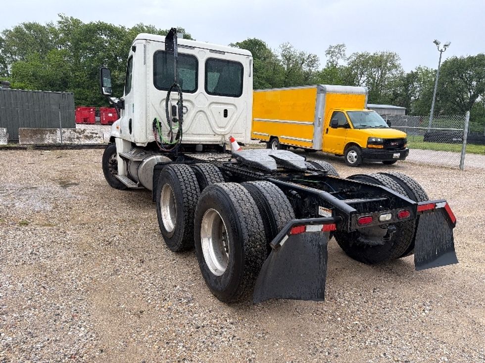 Day Cab Tractor-Heavy Duty Tractors-Freightliner-2019-Cascadia 12564ST-Baltimore-MD-272,742\n\t\tmiles-$ 45,250 - Image 5