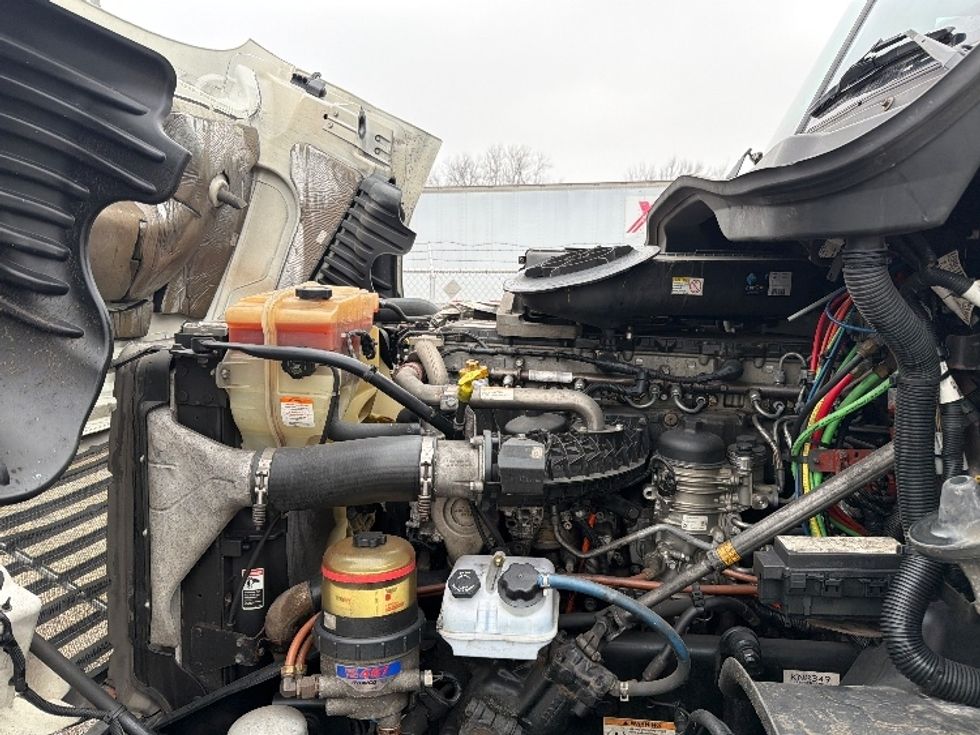 Day Cab Tractor-Heavy Duty Tractors-Freightliner-2019-Cascadia 12564ST-Baltimore-MD-279,379\n\t\tmiles-$ 41,500 - Image 14