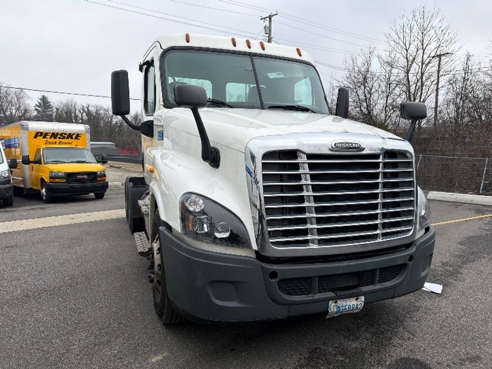 Day Cab Tractor-Heavy Duty Tractors-Freightliner-2019-Cascadia 12564ST-Baltimore-MD-279,379\n\t\tmiles-$ 41,500 - Image 3