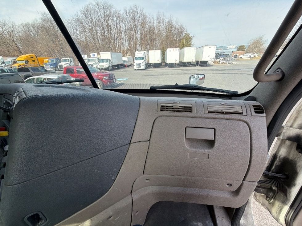 Day Cab Tractor-Heavy Duty Tractors-Freightliner-2019-Cascadia 12564ST-Belcamp-MD-223,786\n\t\tmiles-$ 44,250 - Image 13