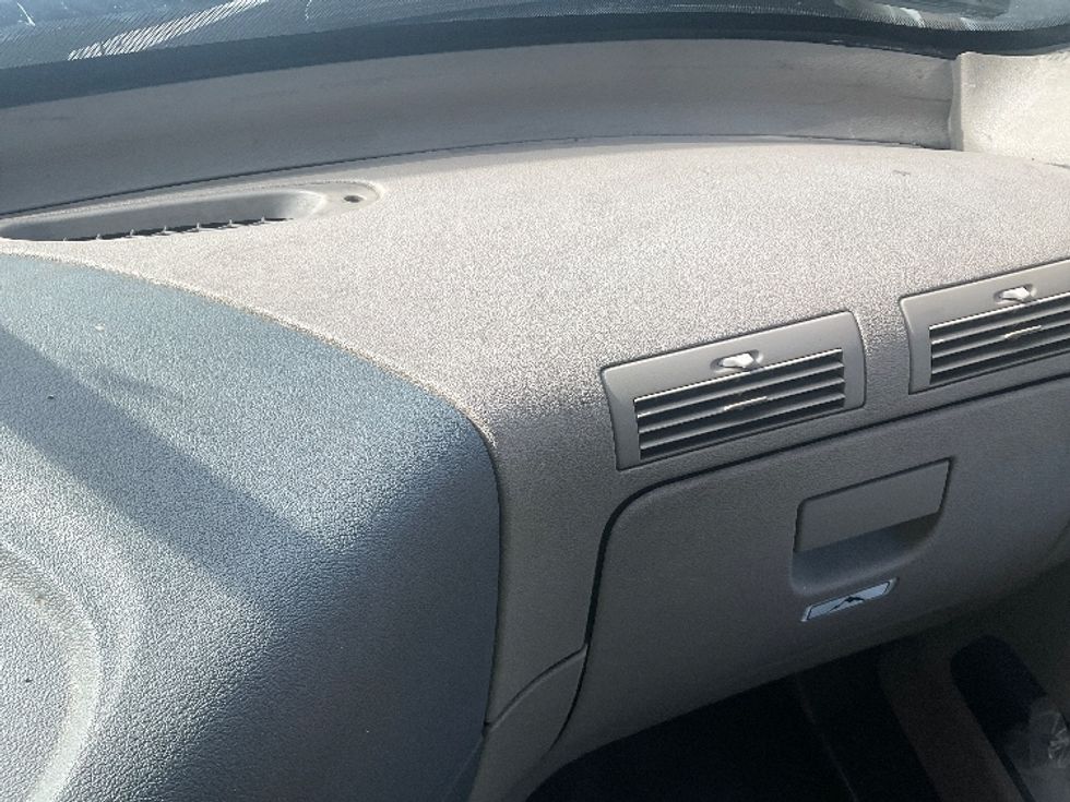 Day Cab Tractor-Heavy Duty Tractors-Freightliner-2019-Cascadia 12564ST-Belcamp-MD-240,786\n\t\tmiles-$ 43,250 - Image 13