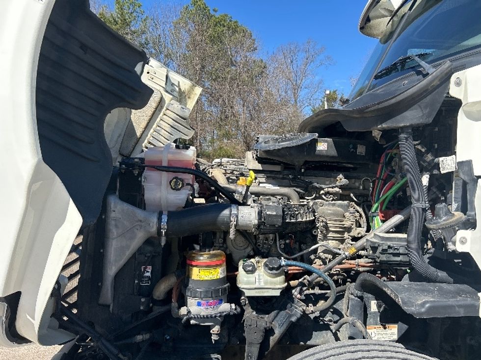 Day Cab Tractor-Heavy Duty Tractors-Freightliner-2019-Cascadia 12564ST-Belden-MS-275,898\n\t\tmiles-$ 54,250 - Image 16