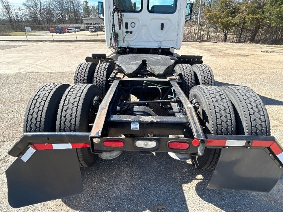 Day Cab Tractor-Heavy Duty Tractors-Freightliner-2019-Cascadia 12564ST-Belden-MS-275,898\n\t\tmiles-$ 54,250 - Image 6
