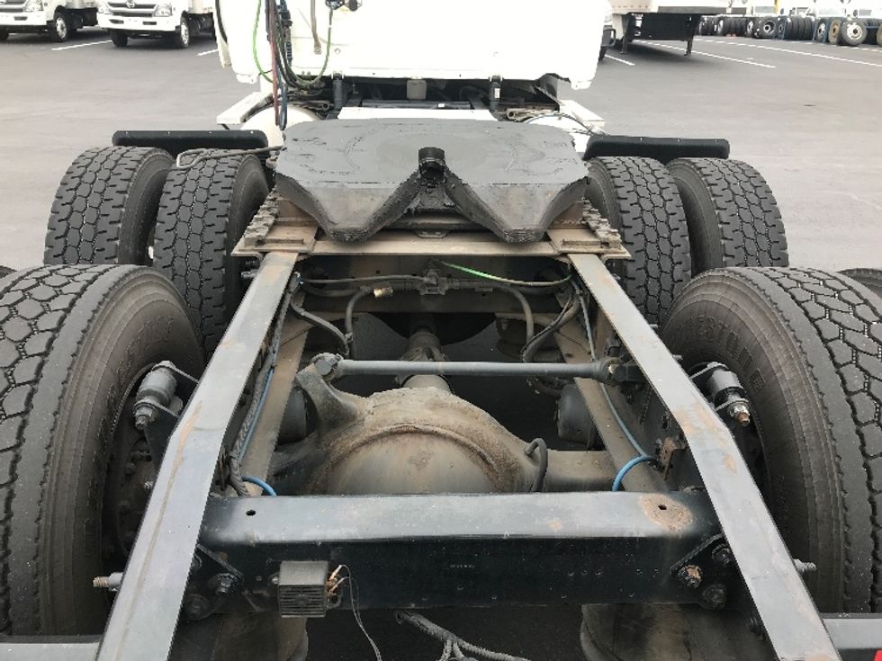 Day Cab Tractor-Heavy Duty Tractors-Freightliner-2019-Cascadia 12564ST-Bensalem-PA-504,244\n\t\tmiles-$ 28,750 - Image 6