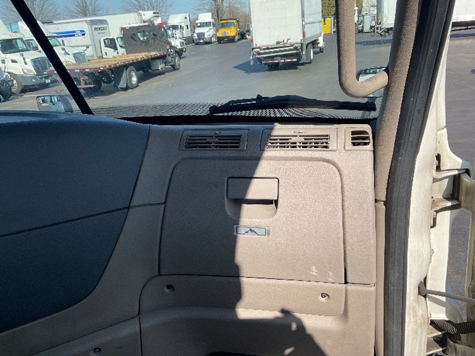 Day Cab Tractor-Heavy Duty Tractors-Freightliner-2019-Cascadia 12564ST-Bethlehem-PA-410,276\n\t\tmiles-$ 45,000 - Image 13