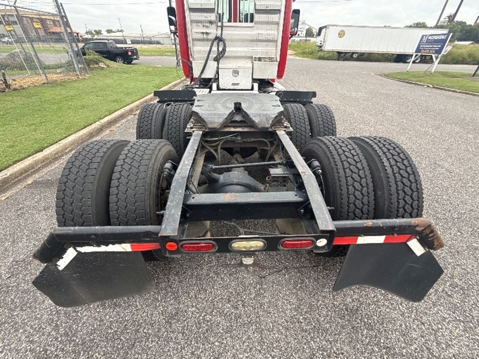 Day Cab Tractor-Heavy Duty Tractors-Freightliner-2019-Cascadia 12564ST-Birmingham-AL-381,620\n\t\tmiles-$ 38,750 - Image 6