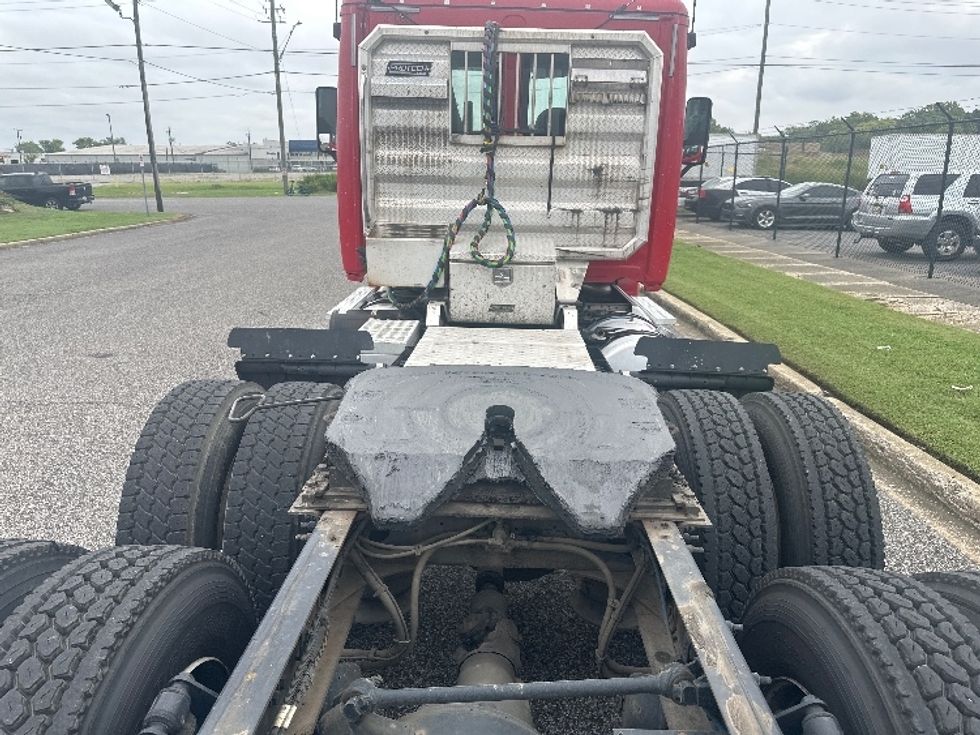 Day Cab Tractor-Heavy Duty Tractors-Freightliner-2019-Cascadia 12564ST-Birmingham-AL-393,266\n\t\tmiles-$ 38,000 - Image 6